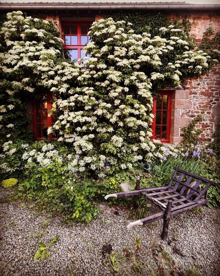 Hotel Domaine Du Tertre Ychot à Dol-de-Bretagne Extérieur photo